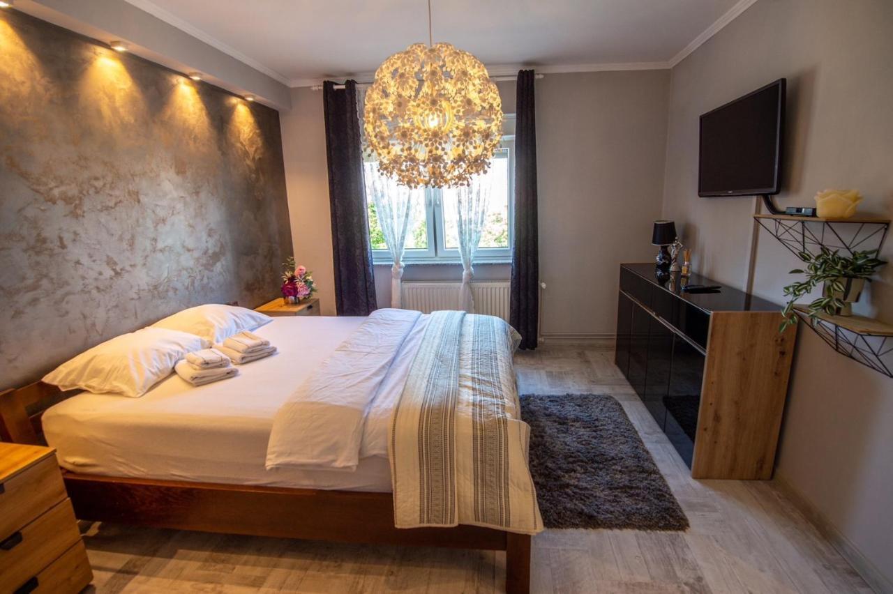 Apartman Pannonica Pin 0-24H Slavonski Brod Dış mekan fotoğraf